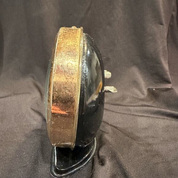 Vintage Spartus Big Bell Winding Alarm Clock Luminous Face Non working - Picture 2 of 10